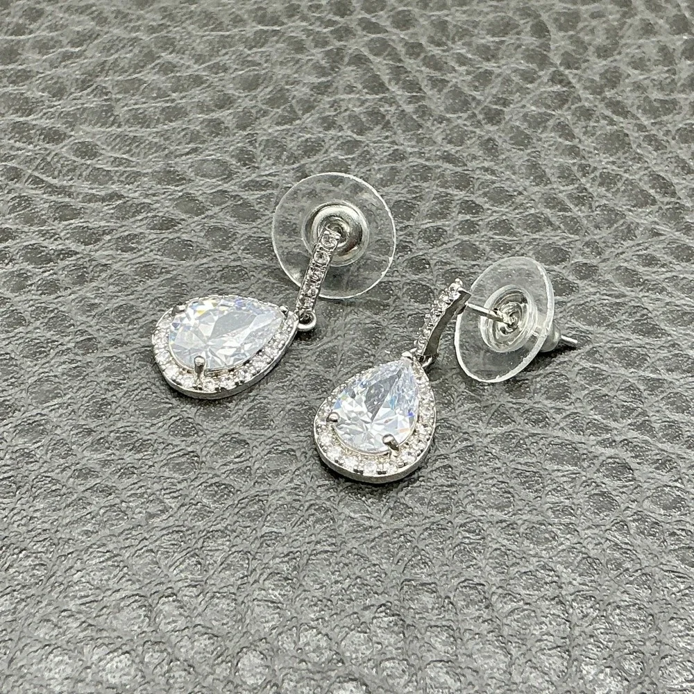 Earrings‎ Silver Tone Rhinestone Dangle Drop Womens Teardrop 1 Inch Jewelry